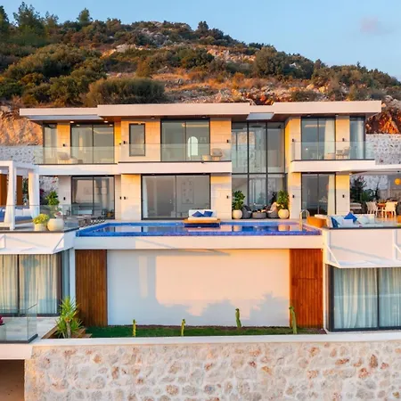 Ultra Luxurious Magnificent Sea View In Kalkan Kalamar Bay 2 וילה *